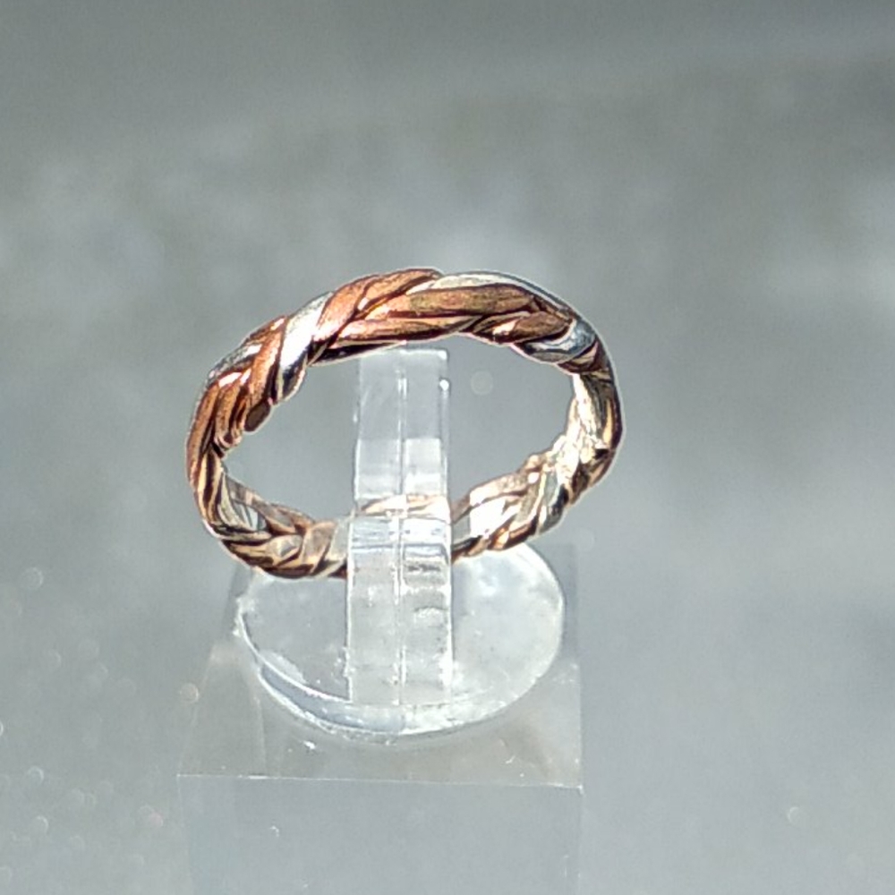 Silver and rose gold plated ring